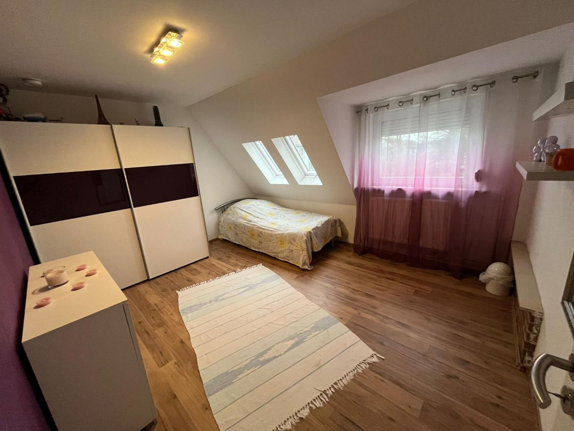 Schickes 110Qm Ferienhaus In Naehe Vw, Messe,Dez Und Orangerie Cassel Extérieur photo